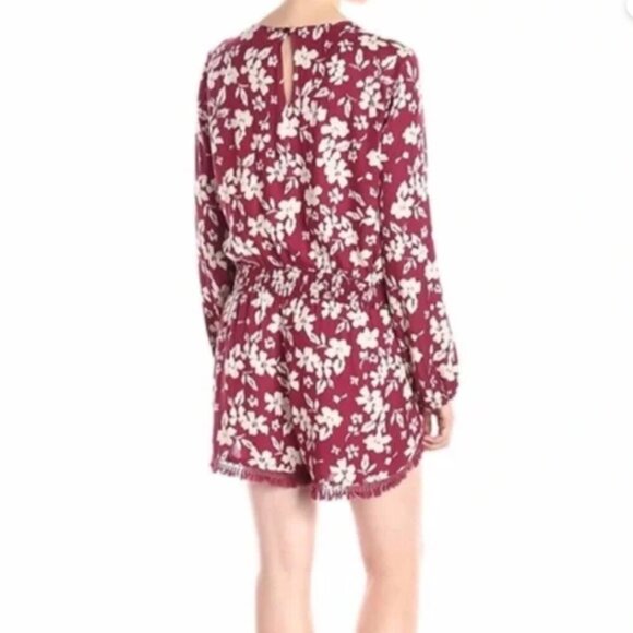 Jessica Simpson Wine Red Floral Romper Maroon w/Floral Print V-Neck Short Jumper - Picture 6 of 7